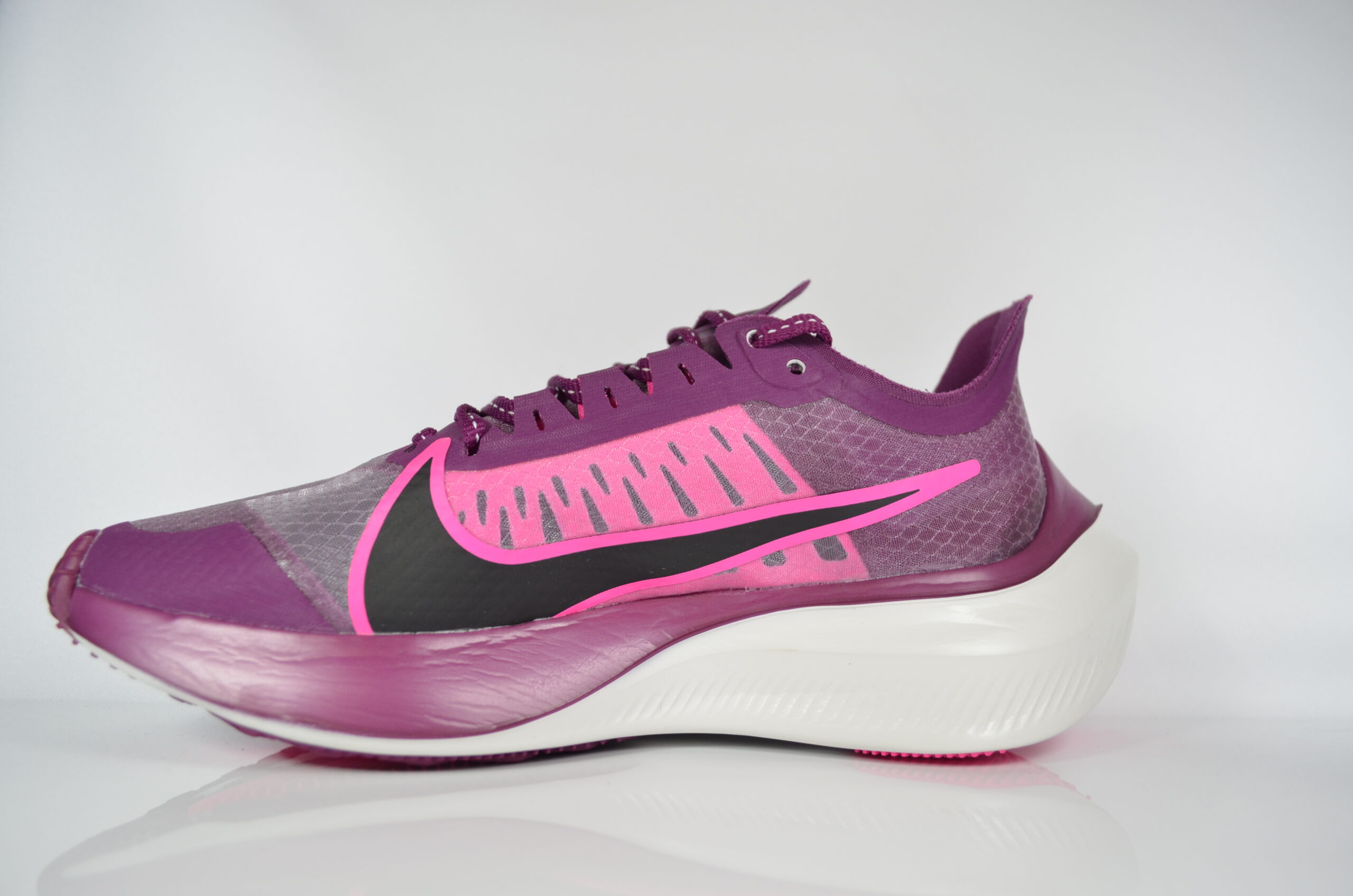 ZAPATILLA NIKE MUJER ZOOM GRAVITY N3203601 – Franco Deportes